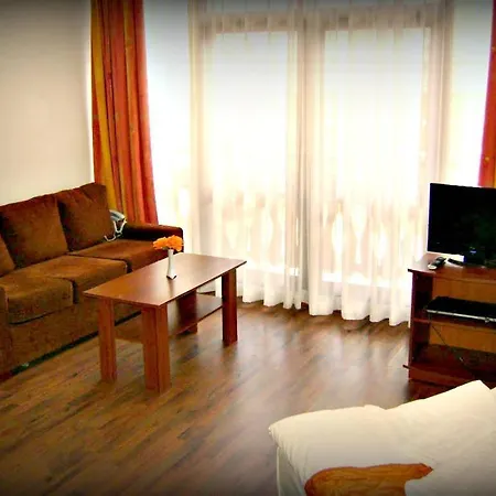 Hotel Elegant Lux 4*