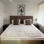 فندق Elegant Lux بانسكو