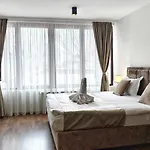Elegant Lux Μπάνσκο