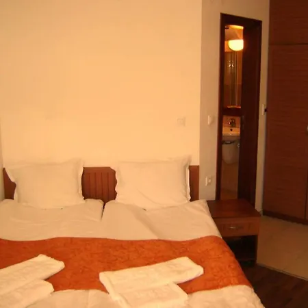 елегант лукс 4*