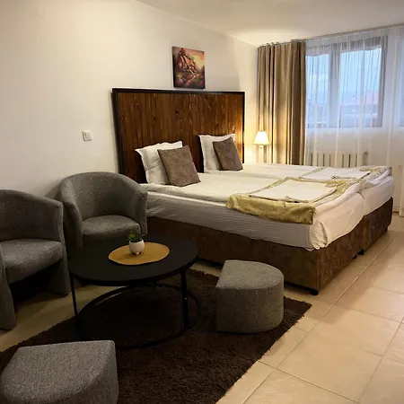 فندق Elegant Lux 4*