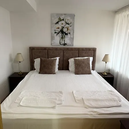 فندق Elegant Lux بانسكو