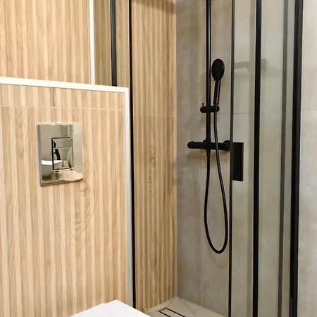 Elegant Lux فندق بانسكو