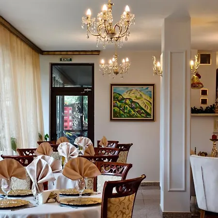 فندق Elegant Lux بانسكو