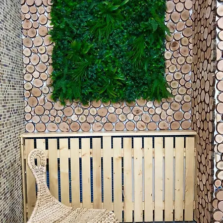 елегант лукс Хотел