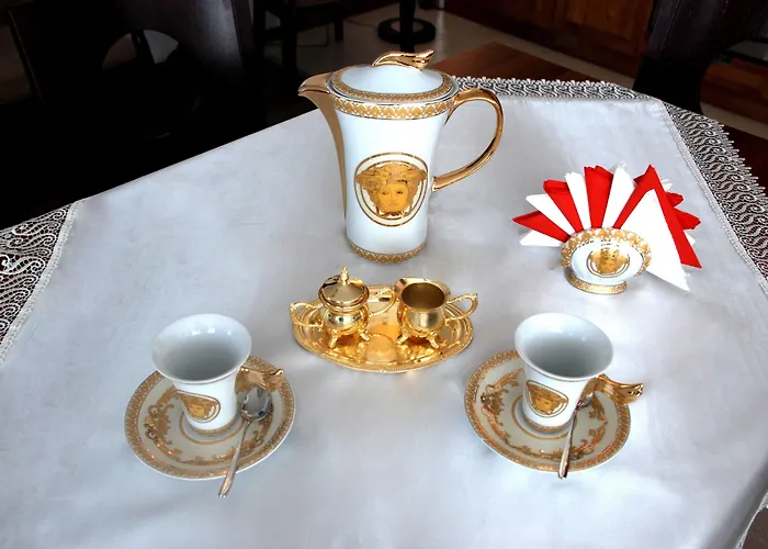 Elegant Lux Hotel 4*