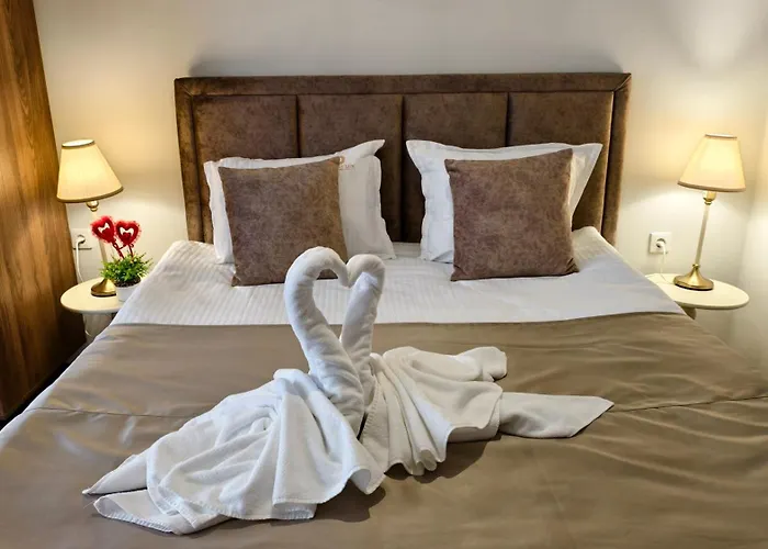 Elegant Lux 4* Bansko