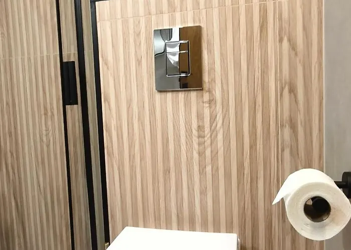 Elegant Lux Hotel 4*