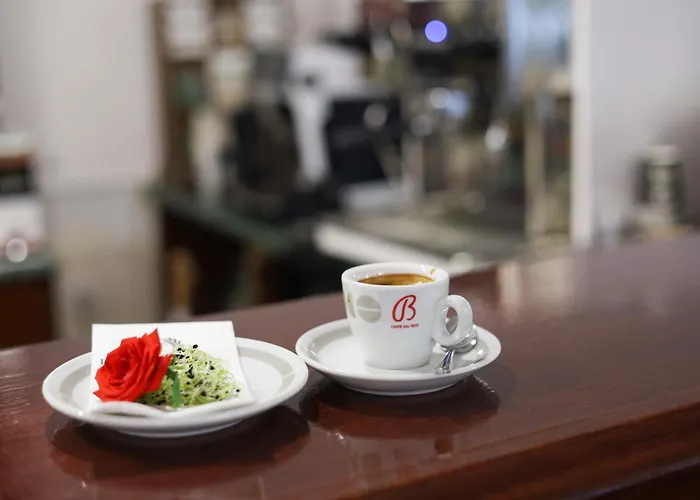 Hotel Elegant Lux 4*